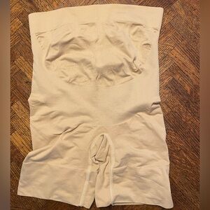 Maternity Shapewear in Beige/Nude